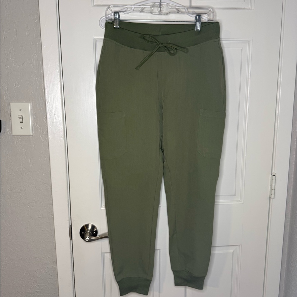 Mandala scrubs sage green jogger bottoms small